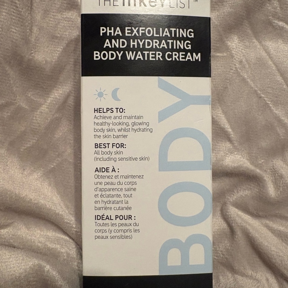 The Inkey List PHA Exfoliating Body Water Cream - White